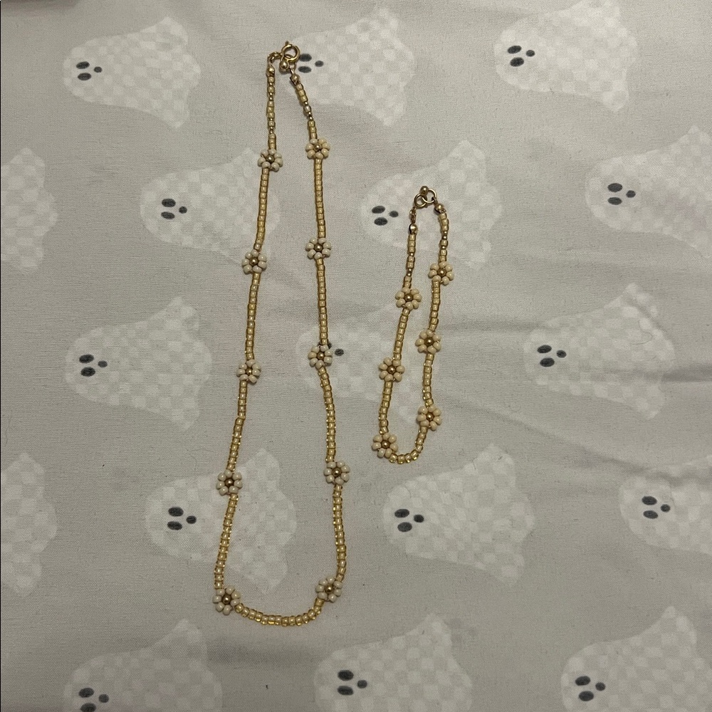 Gold Flower Beaded Necklace and Bracelet Set
